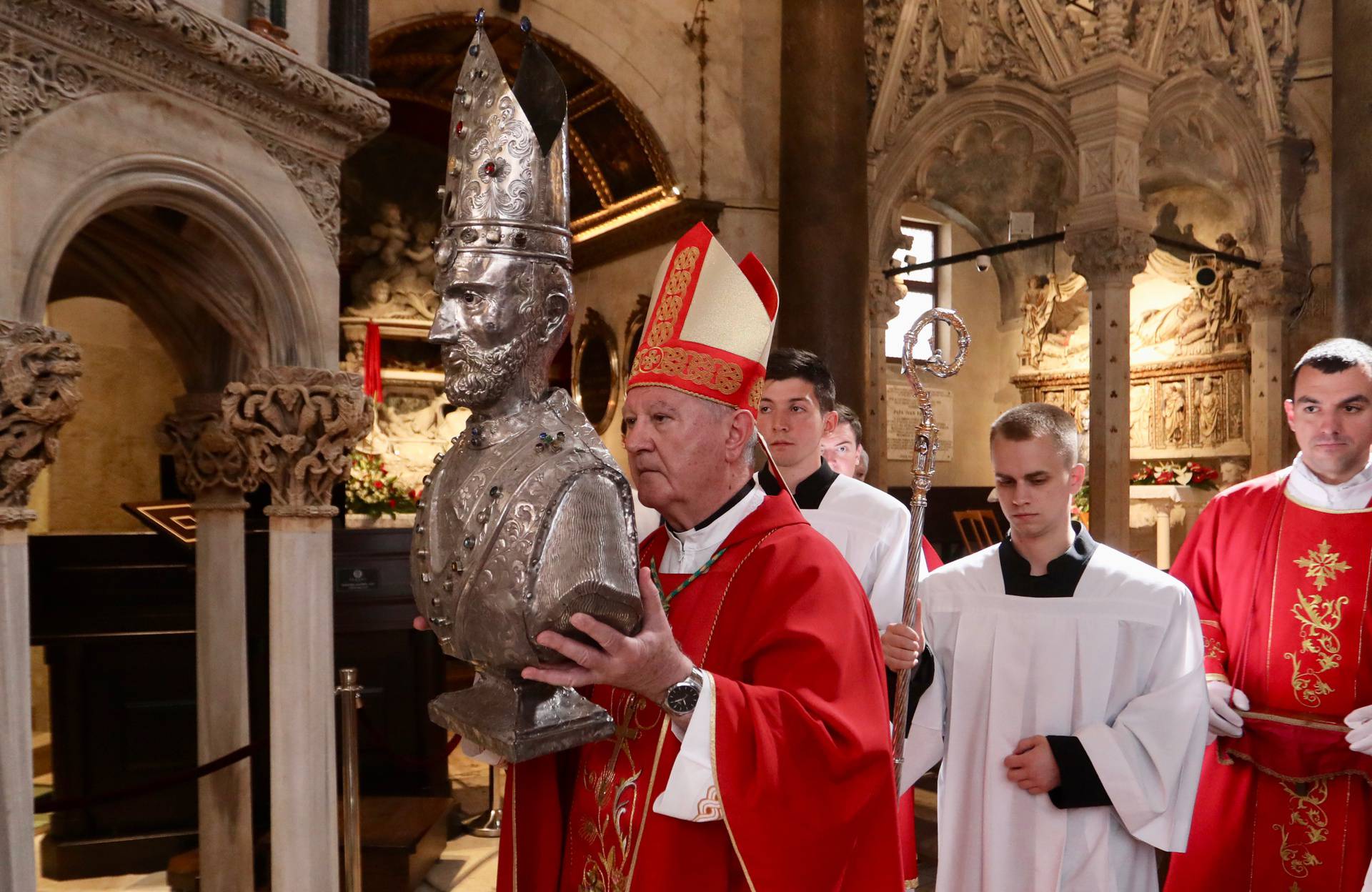 Split: Svečana procesija i sveta misa u čast sv. Duje