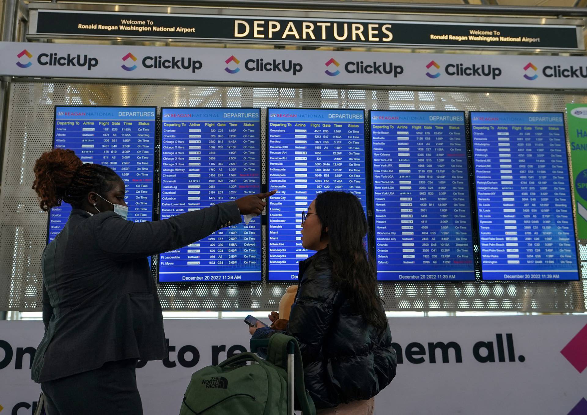 Passengers at Ronald Reagan Washington National Airport