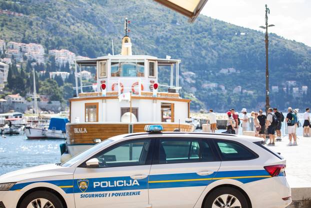 Traje velika potraga za roniocem kod Lokruma