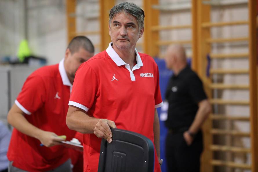 Opatija: Prijateljska košarkaška utakmica, Hrvatska - Mađarska