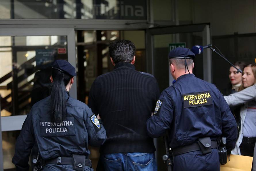 'Vlada ne donosi odluke jer pokušava destabilizirati Istru'