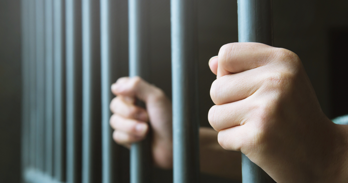 Prison Guard Indicted for Dealing in Cell Phones, Steroids, and SIM Cards