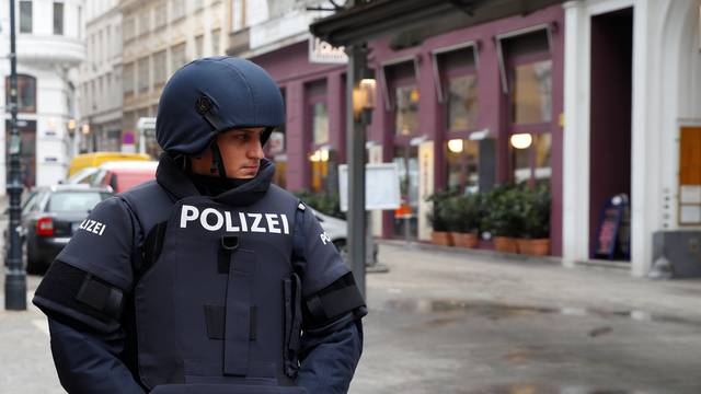 Oštre kazne za nepridržavanje mjera u Austriji: Policija provodi kontrolu i dijeli novčane kazne