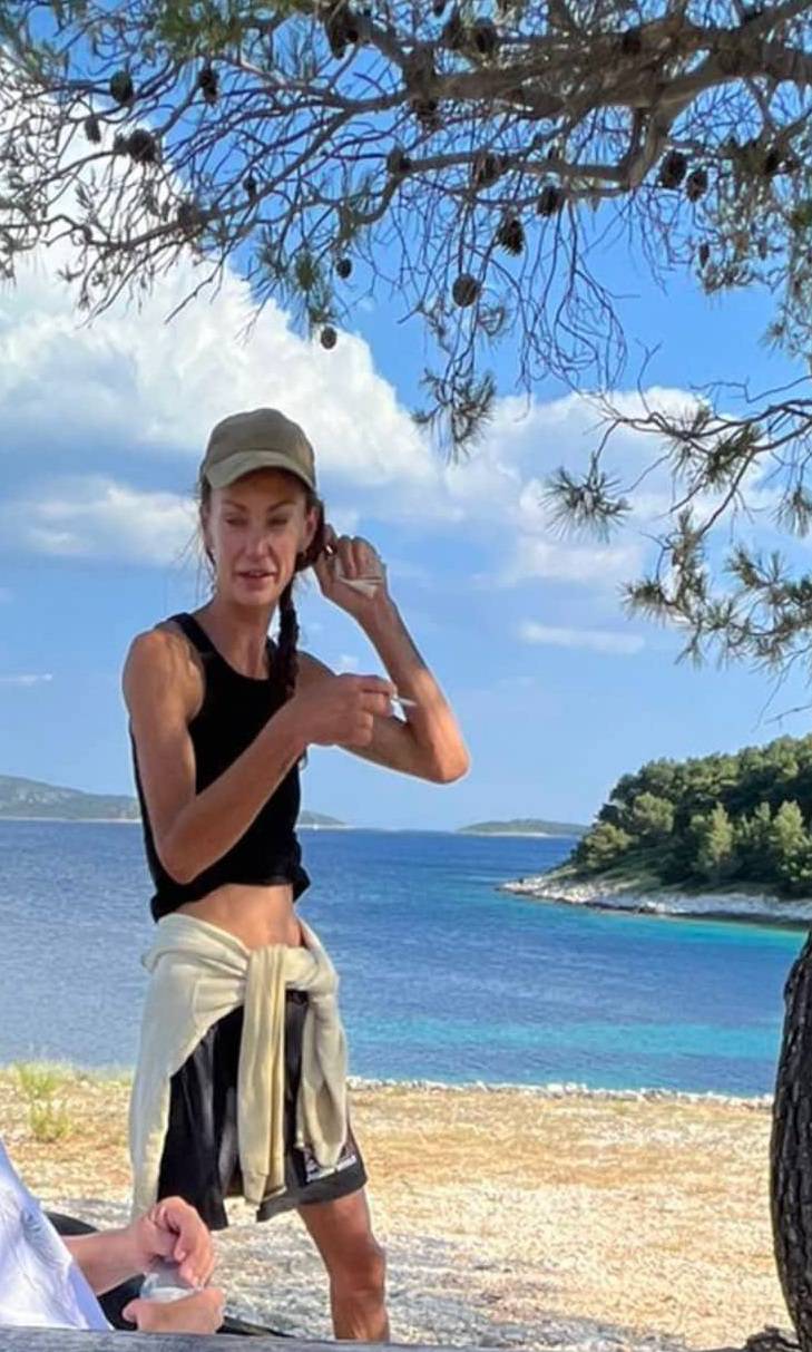 FOTO Bogata manekenka (30) umislila da je otok njezin: 'Ovo je Hrvatska, mogu što hoću'