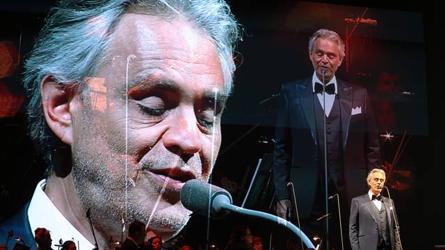 Bocelli je zapjevao s Vannom: 'Publiku su ostavili bez teksta'