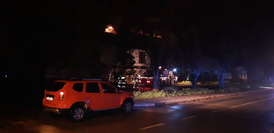 Buknuo požar u napuštenom komunalnom poduzeću u Gorici