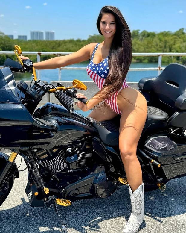 FOTO Ljepotica diže utege od čak 133 kilograma! 'Muškarci me pitaju za pomoć u teretani'