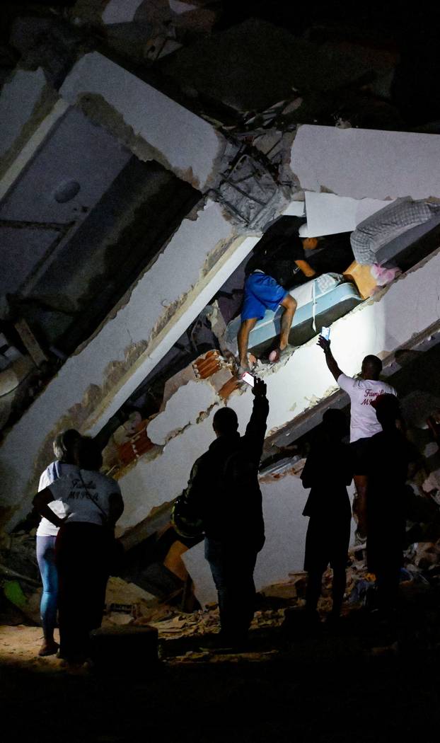 Aftermath of an earthquake in La Guaira