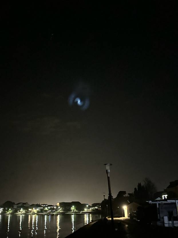 FOTOGALERIJA Wow, kakvi nevjerojatni prizori na nebu! 'Vidjeli smo plavičasto svjetlo'