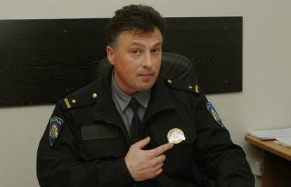 Ranjeni policajac Željko Š.: Značka mi je spasila život