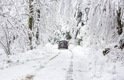 Na Sljemenu napadalo čak 33 cm snijega,  zabijelile se i nizine