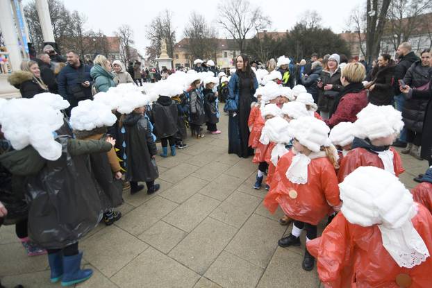 Bjelovar: Gradski Mali fašnik okupio oko tisuću maskiranih sudionika