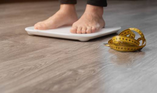 Fitness trener dijeli 10 znakova koji signaliziraju da jedete previ&scaron;e kalorija tijekom dana