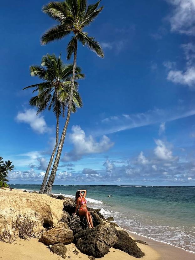 FOTO Tko je fatalna brineta koja je osvojila srce Stipe Drviša?