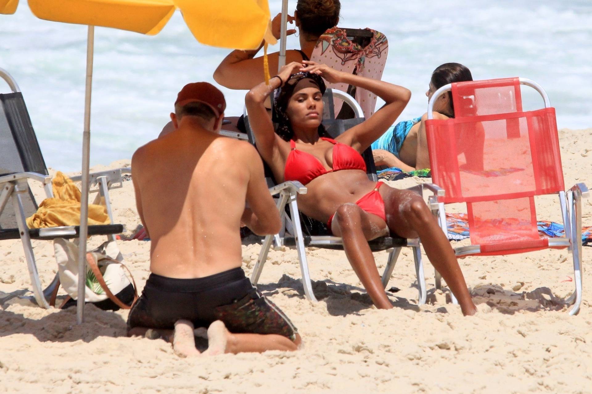 *EXCLUSIVE* Vincent Cassel and wife Tina Kunakey bare their hot bodies at the beach in Brazil!