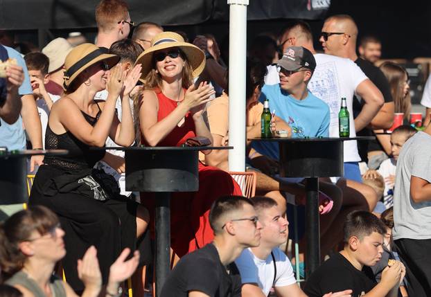 Split: Sportsko-humanitarno natjecanje "Najluđi skakač Hrvatske"