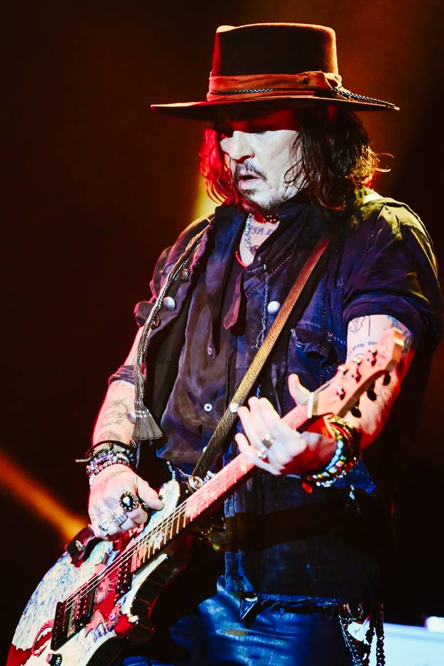 Zagreb: Koncert benda Hollywood Vampires u Areni