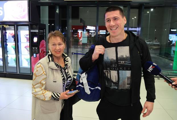 Zagreb: Dolazak hrvatskih građana s Bliskog istoka letom iz Rijada