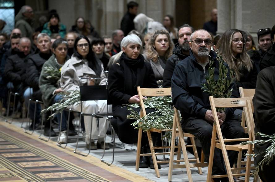 Zagreb: Nadbiskup Kutleša predvodio je svečano euharistijsko slavlje Nedjelje Muke Gospodnje - Cvjetnice