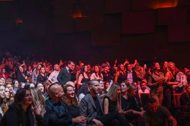 Zagreb: Adi Sose održao koncert u rasprodanoj dvorani Lisinski