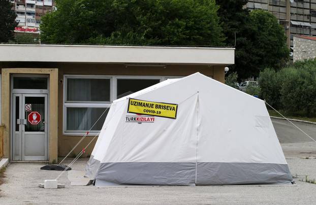 Split: Zatvoren šator za uzimanje briseva za Covid-19 na Križinama