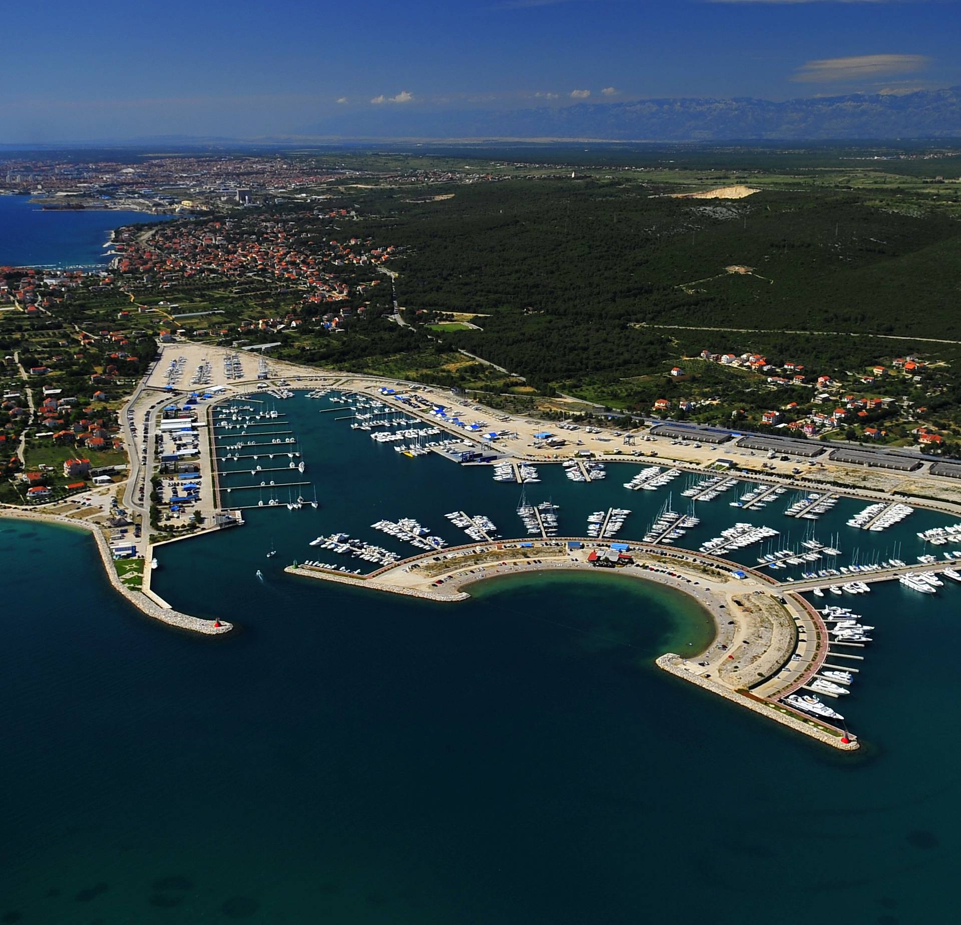 Jedrima istražite obale Istre i divne otoke Kvarnera i Zadra
