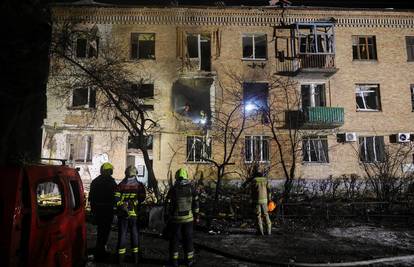 Pola Ukrajinaca u Kijevu ostalo bez struje nakon novih napada