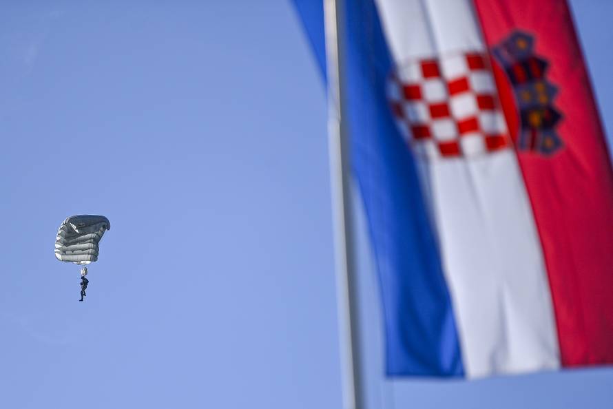 Zagreb: Vježbe prikaza sposobnosti Hrvatske vojske