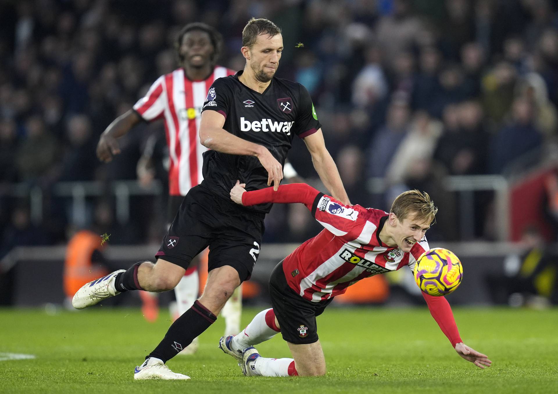 Southampton v West Ham United - Premier League - St Mary's Stadium