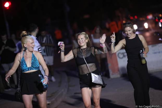 Split: Dolazak partijanera na drugu večer Ultra Europe festivala 2025.