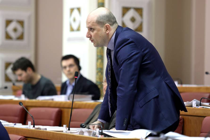 Jandroković: Ćeliću, kakvo je to ponašanje? Ovdje postoji red