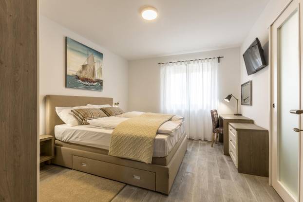 FOTO Ovo je Budimirova vila Pokora: Na ilegalnom katu su biljar i terasa, bazen će rušiti...