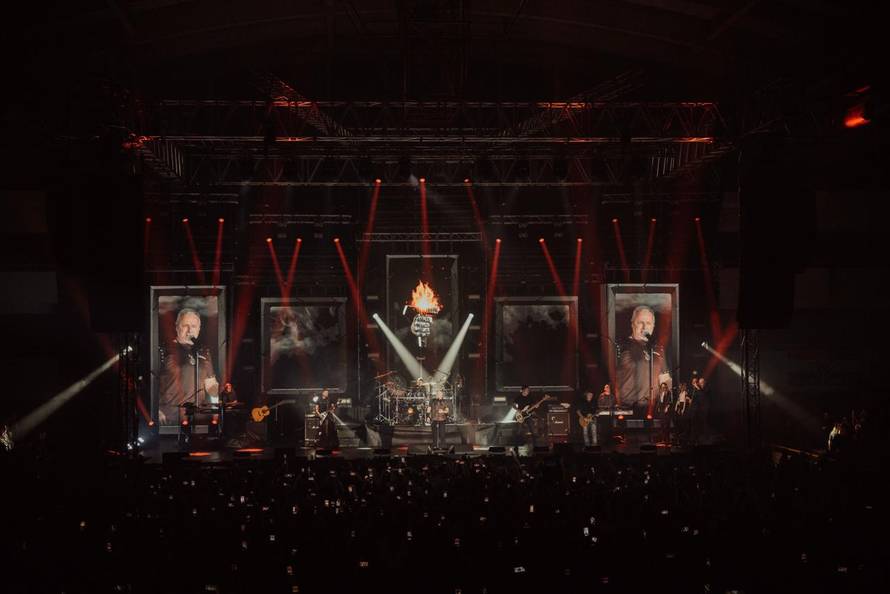 Thompson na koncertu u Rijeci: Nismo mi fašisti. To osuđujemo