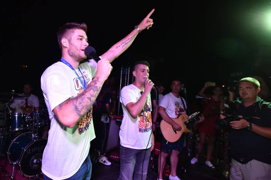 MjeÅ¡tani Bilica organizirali doÄek za srebrnog reprezentativca Duju Äaletu-Cara