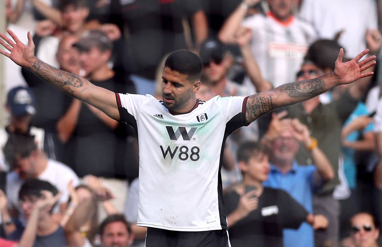 Preokret Southamptona protiv Leicestera, Mitrović opet zabio