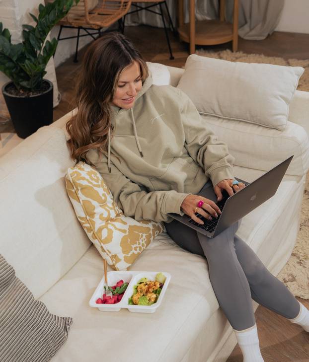 FOTO Supruga Barcelonine zvijezde pravi je 'fitness freak', a nekad se bavila karateom