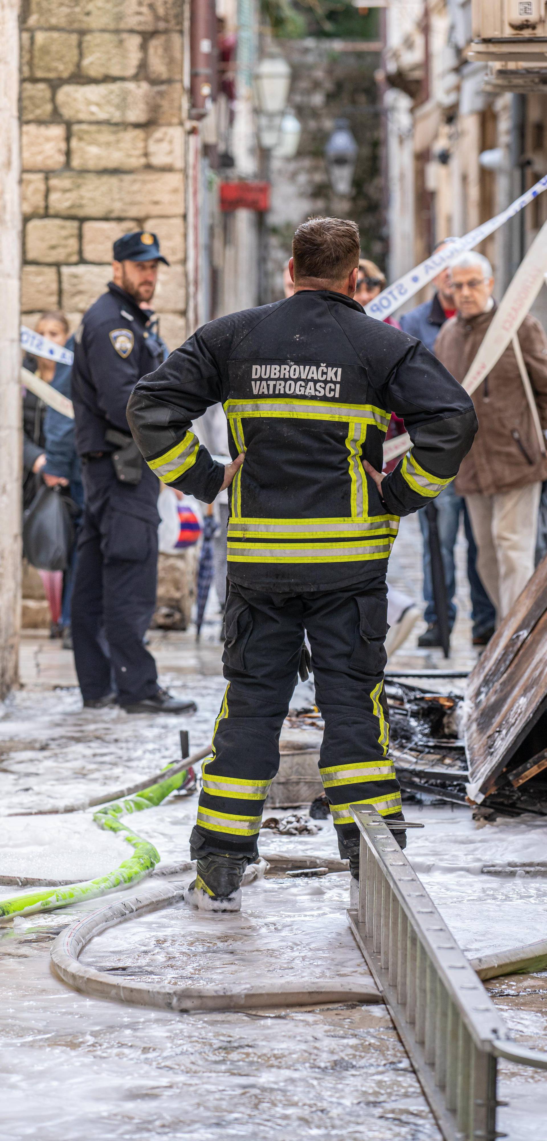 Dubrovnik: U staroj gradskoj jezgri došlo je do požara