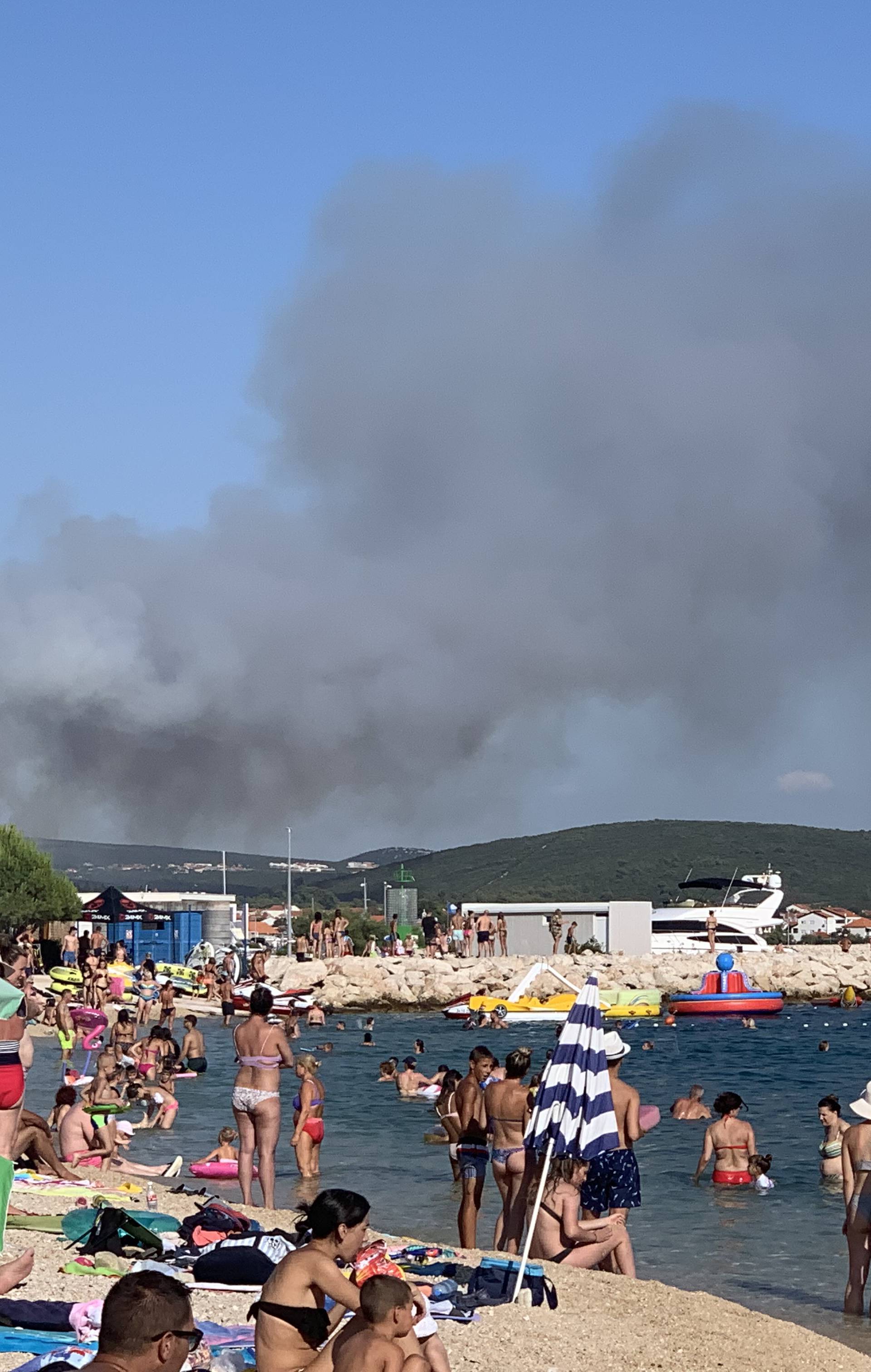 Gori u okolici Zadra: Uspjeli su lokalizirati požar kod Sukošana