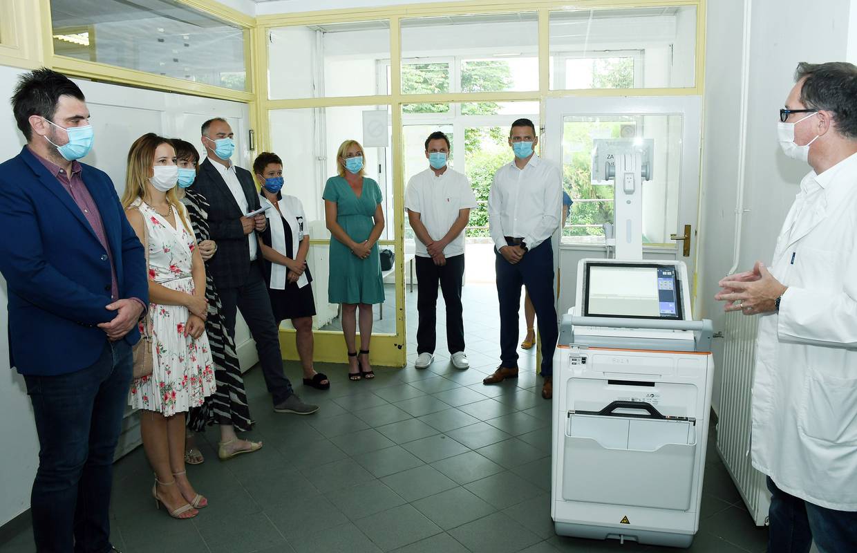 Sisačka Opća bolnica koja je u obnovi, dobila novi RTG uređaj
