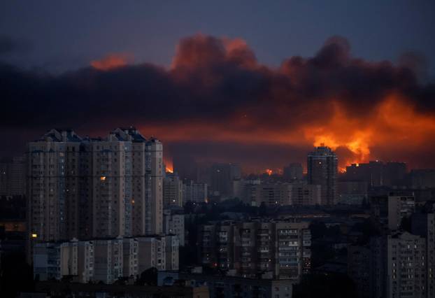 Russian drone and misille strike in Kyiv