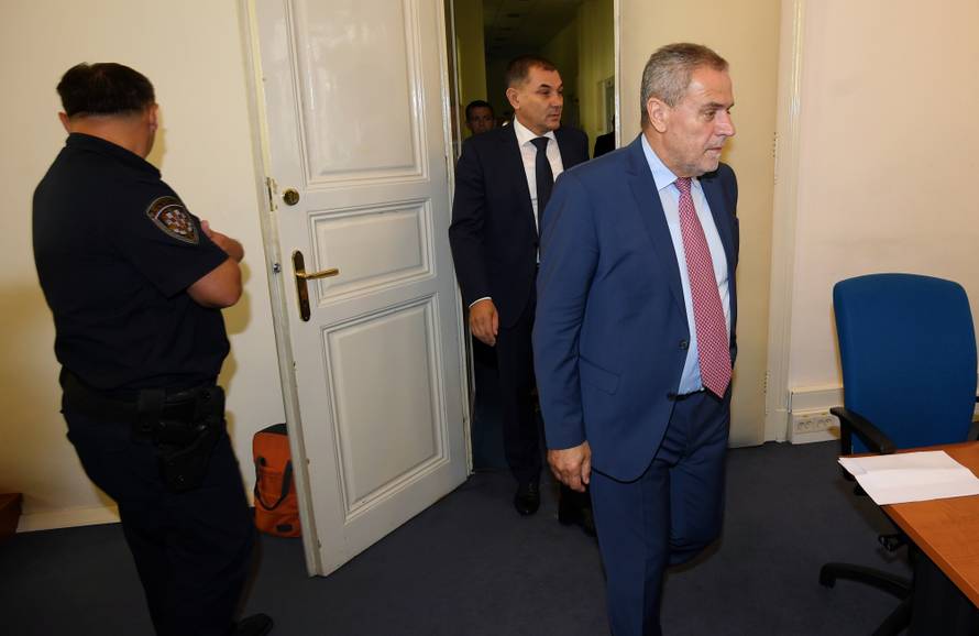 Zagreb: ZapoÄelo suÄenje Milanu BandiÄu, Ivici LovriÄu i Zdenki Palac u predmetu Å¡tandovi