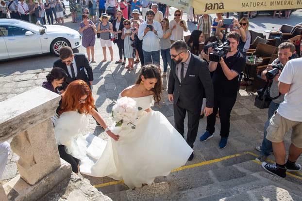 Cavtat: Marin Čilić i Kristina Milković dolaze na svoje vjenčanje u crkvu sv. Nikole