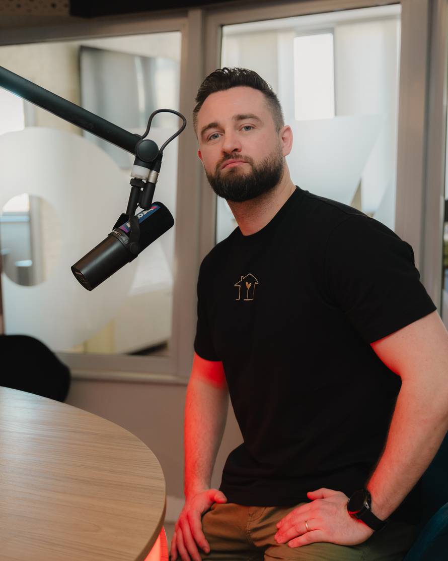 Matija Cvek predstavio svoju novu pjesmu  posvećenu kćerkici