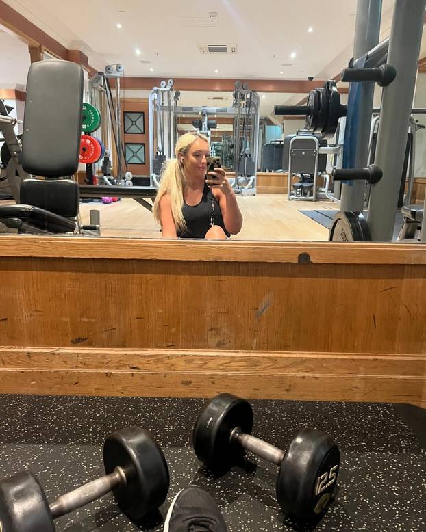 Imala je toliko kilograma da ju je zaručnik ostavio: Zainatila se i postala miss Velike Britanije