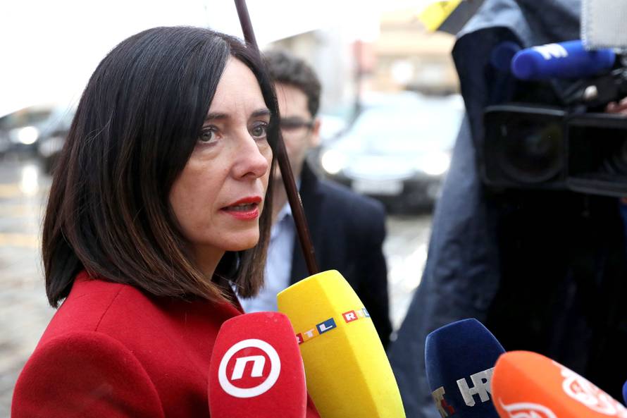 Ministri dolaze u Banske dvore na dogovoreni sastanak sa sinsikatima