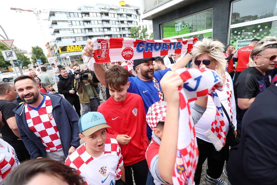 Berlin: Velika fešta u organizaciji poznatog navijača "Tileta"