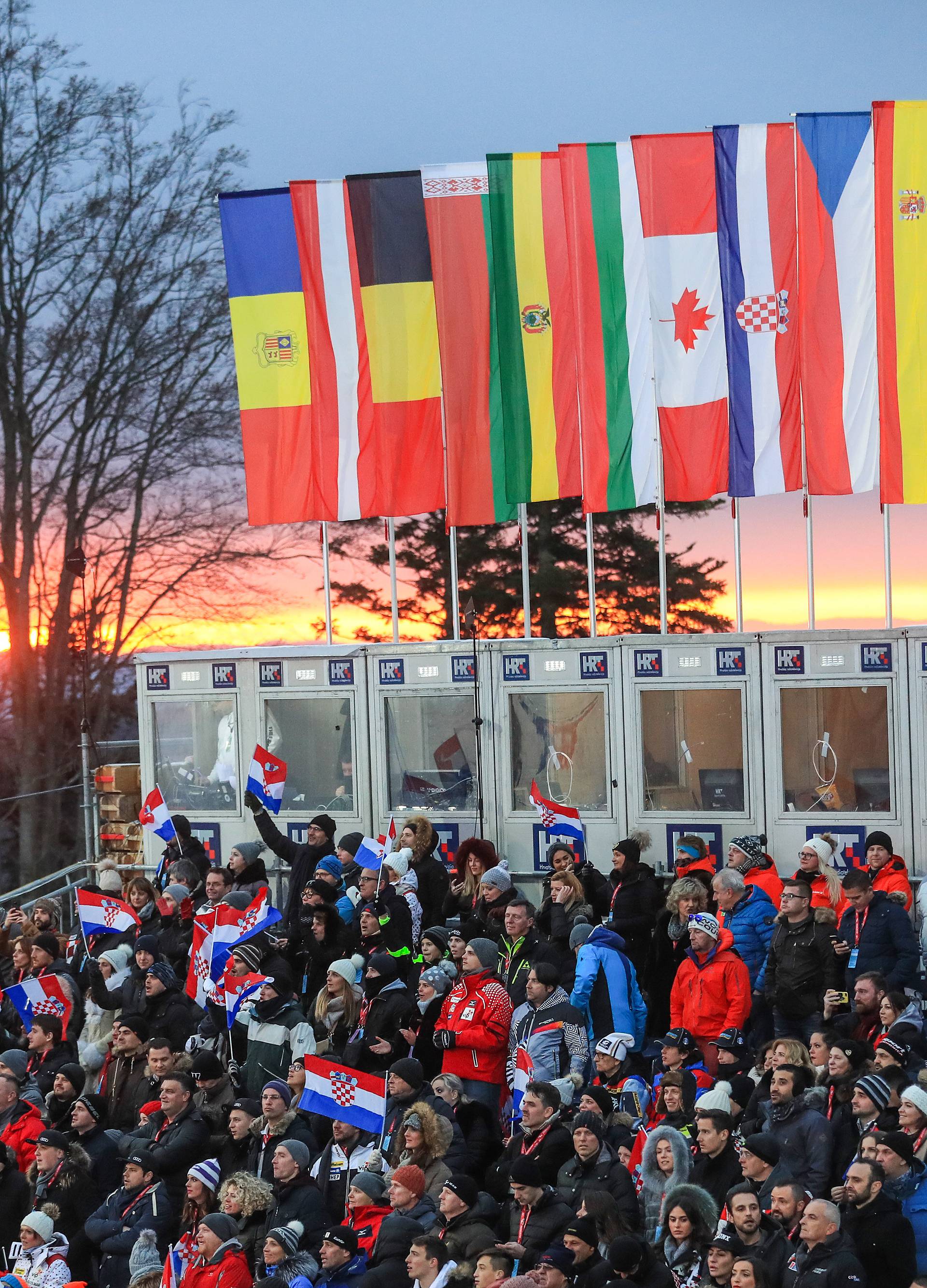 Zagreb: NavijaÄi uz stazu prate Å¾enski slalom Snow Queen Trophy