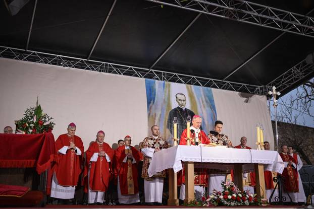 Zagreb: Nadbiskup Dražen Kutleša predvodio misu na  blagdan bl. Alojzija Stepinca