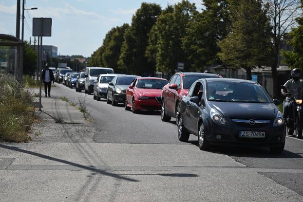Zagreb: Požar u tvrtki Cezar u Sesvetama