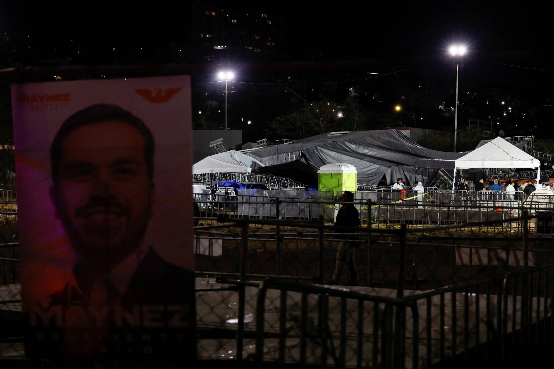 Structure collapses at a campaign event for the Citizens' Movement party, in San Pedro Garza Garcia